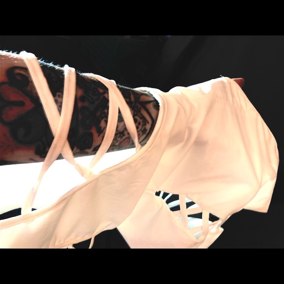 Mippo Swimsuit - Picture 4 of 6